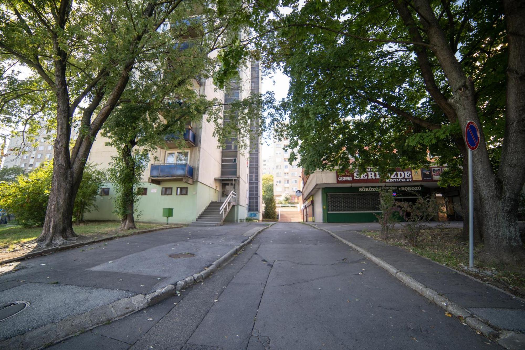 Comfort 18 - Best Family Layout- Balcony & Parking Miskolc Exterior photo